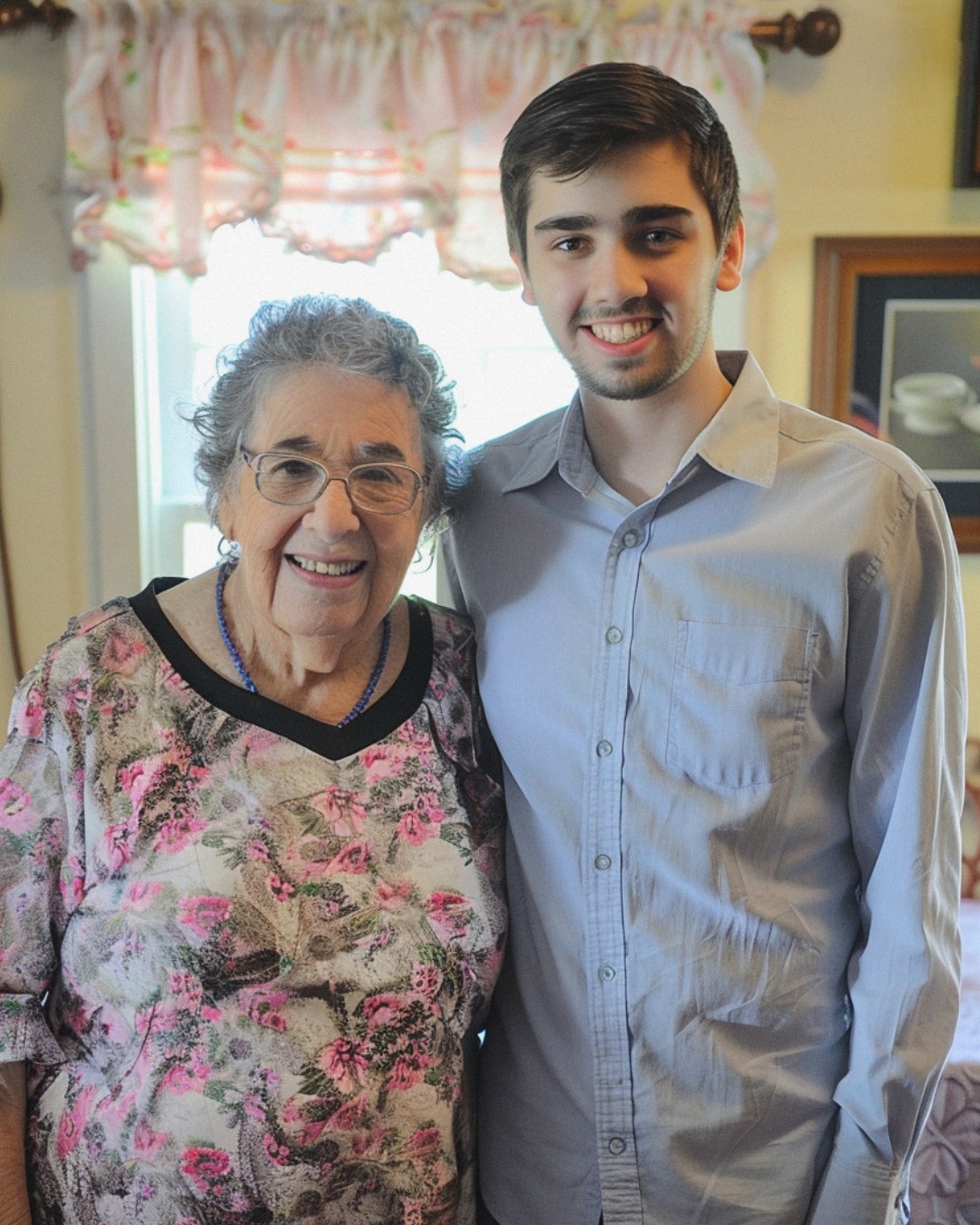 My Boyfriend Secretly Has Weekly Lunch with My Grandma and I Can’t Stop Crying after Learning the Reason